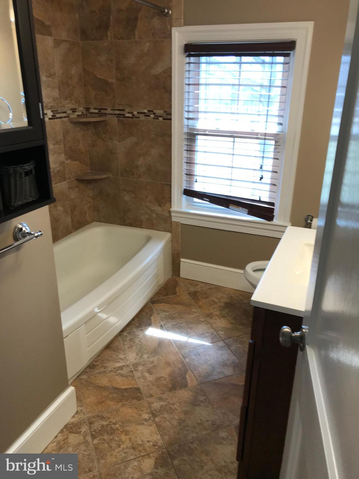 4014 Dumfries Road Catlett, VA 20119 - Photo 32 of 55 Upper Level Full Bathroom