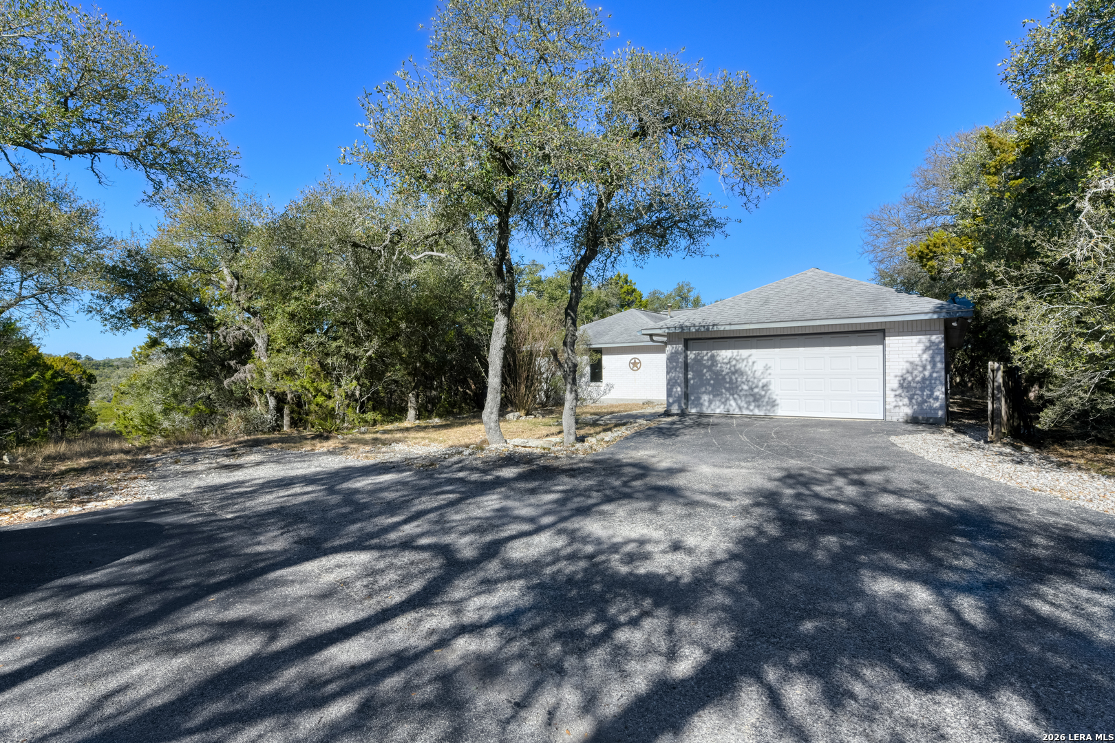 994 Windmill Ranch Road Spring Branch, TX 78070 - Photo 3 of 33