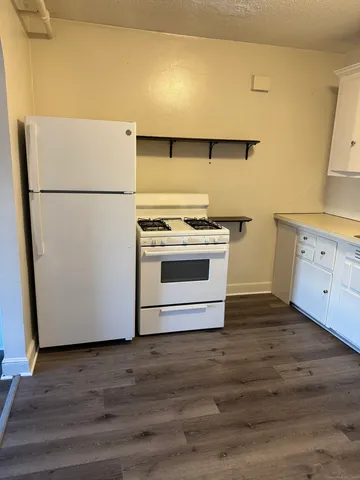 $1,375 | 666 Main Street, Unit C1, Middletown, CT 06457