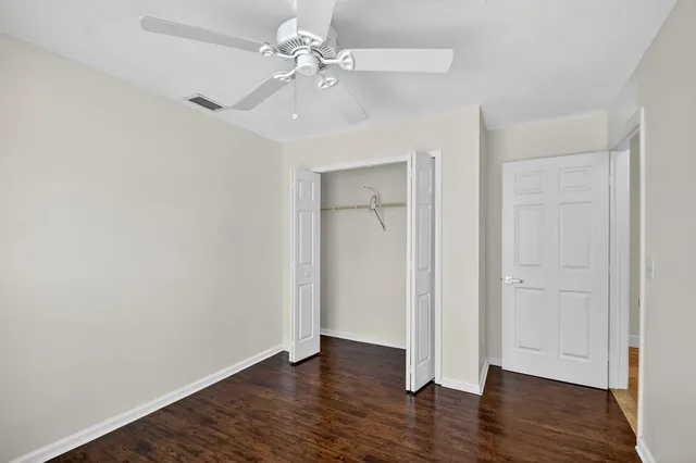 a view of a tennis court