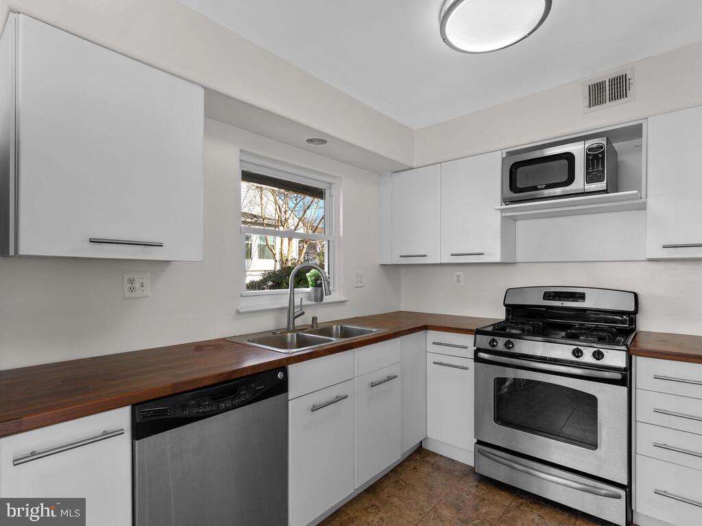 701 Dryden Street Silver Spring, MD 20901 - Photo 11 of 49