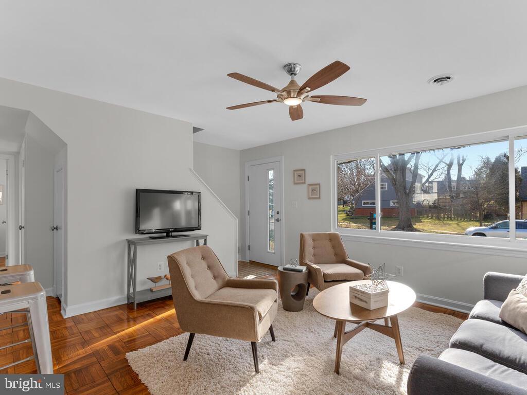 701 Dryden Street Silver Spring, MD 20901 - Photo 5 of 49
