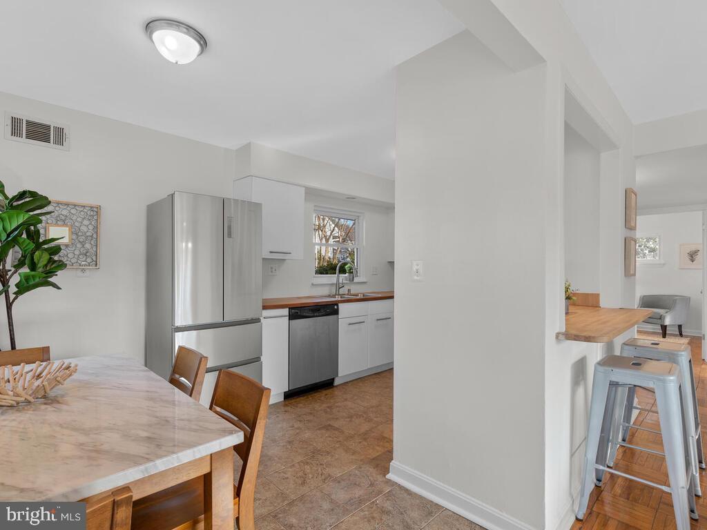 701 Dryden Street Silver Spring, MD 20901 - Photo 9 of 49