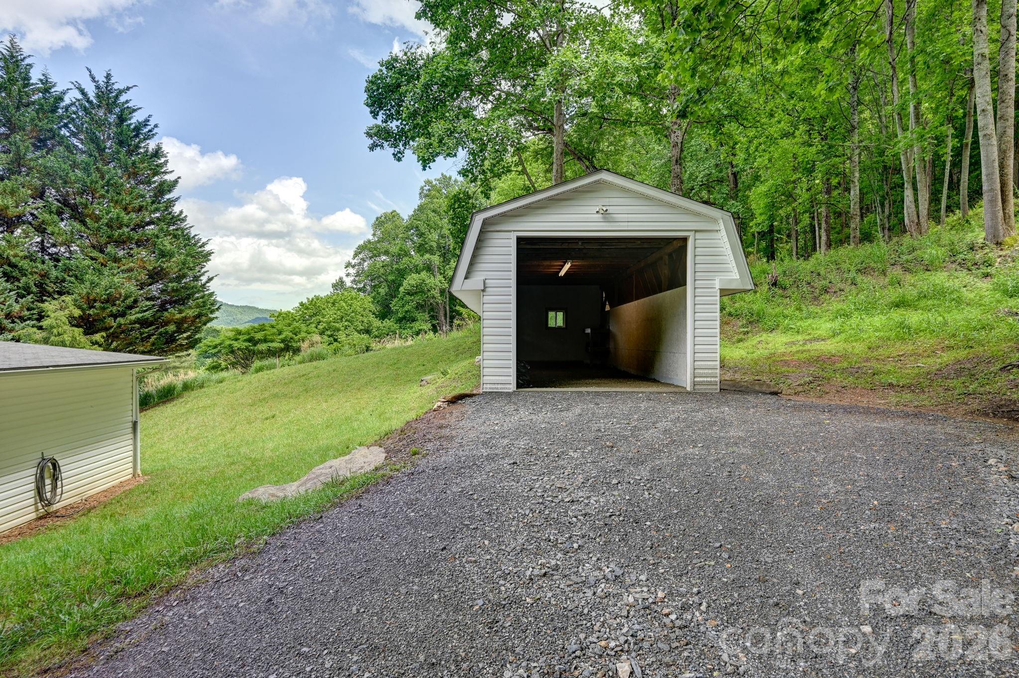 1191 Fisher Branch Road Marshall, NC 28753 - Photo 16 of 37