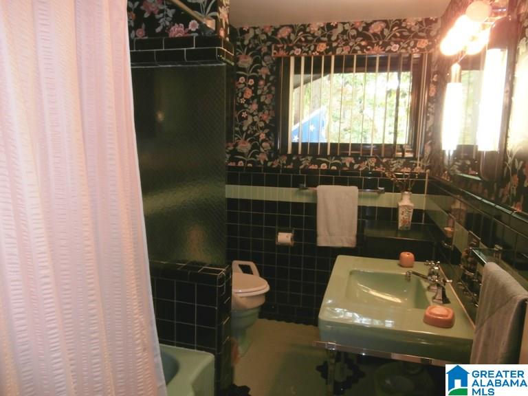 1841 Lake Ridge Road Birmingham, AL 35216 - Photo 19 of 32