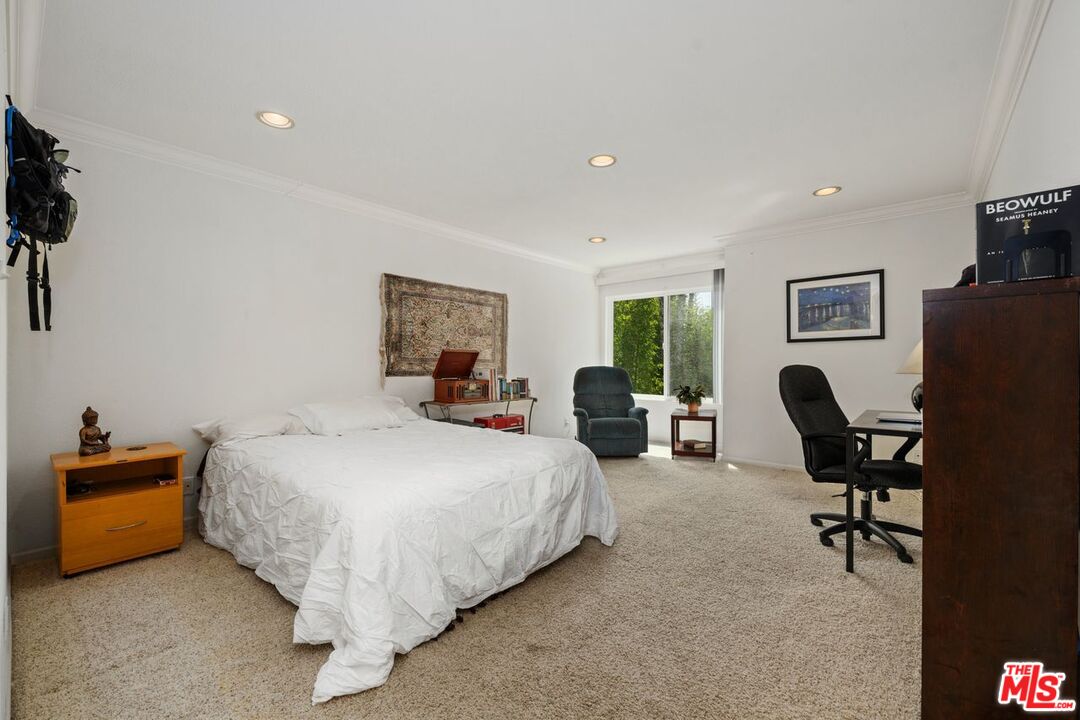 4200 Vía Dolce, Unit 230 Marina del Rey, CA 90292 - Photo 11 of 23