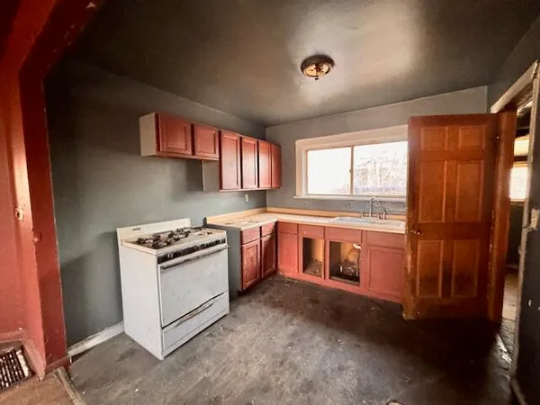 $41,900 | 3017 West 40th Place, Gary, IN 46408