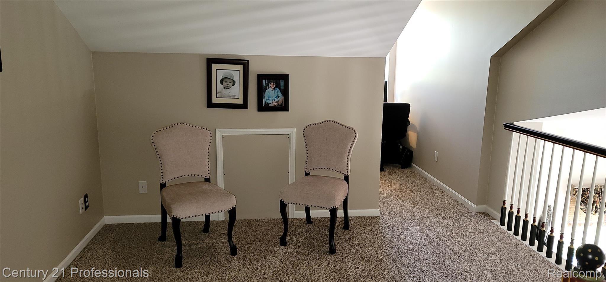 699 West Bluff Court Rochester, MI 48307 - Photo 26 of 42 Loft area