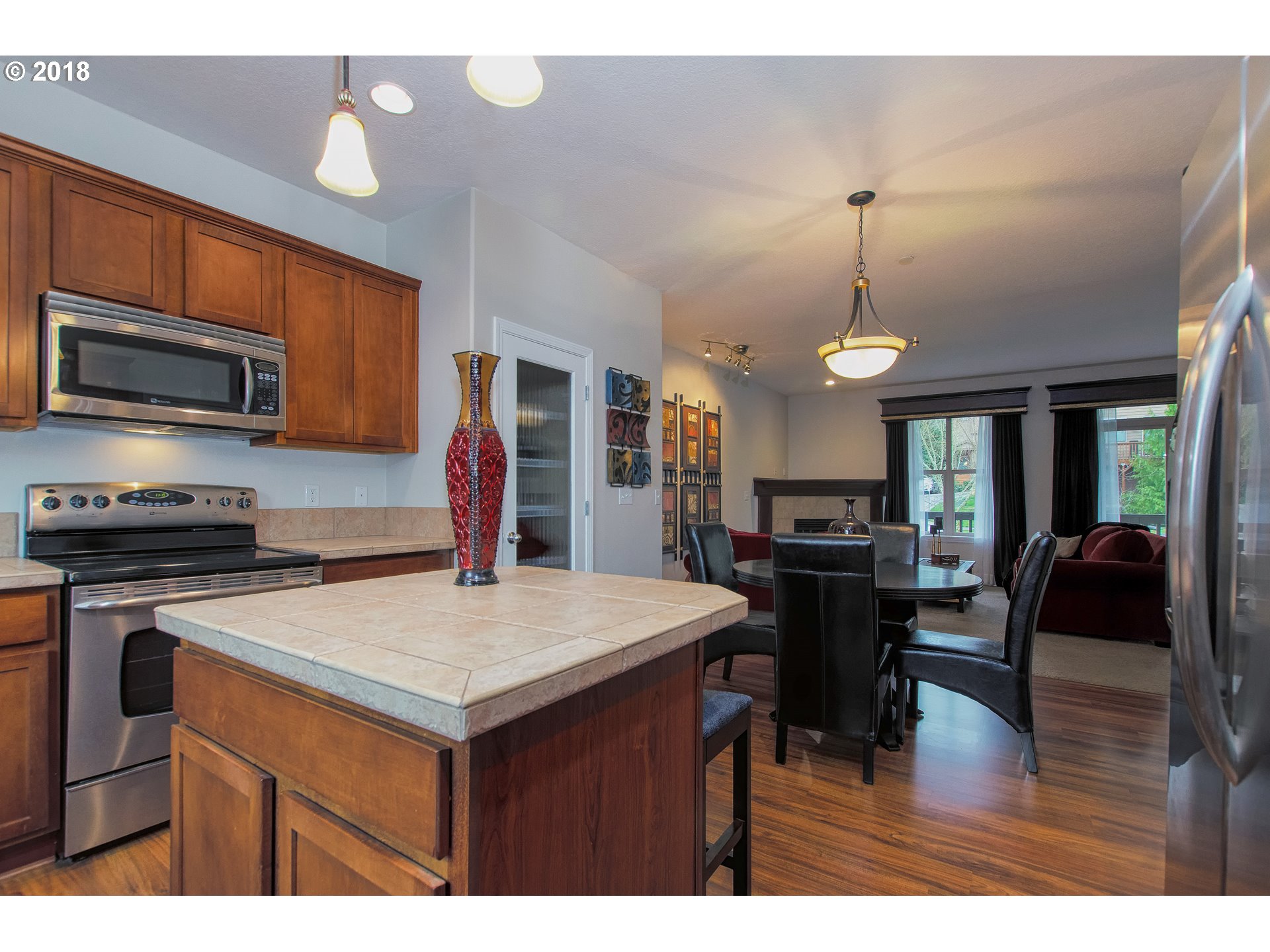 15500 Southwest Stone Ridge Circle Beaverton, OR 97007 - Photo 13 of 31 Kitchen/Dining Room