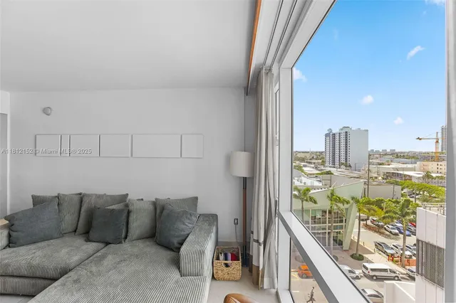 $475,000 | 6801 Collins Avenue, Unit 717, Miami Beach, FL 33141