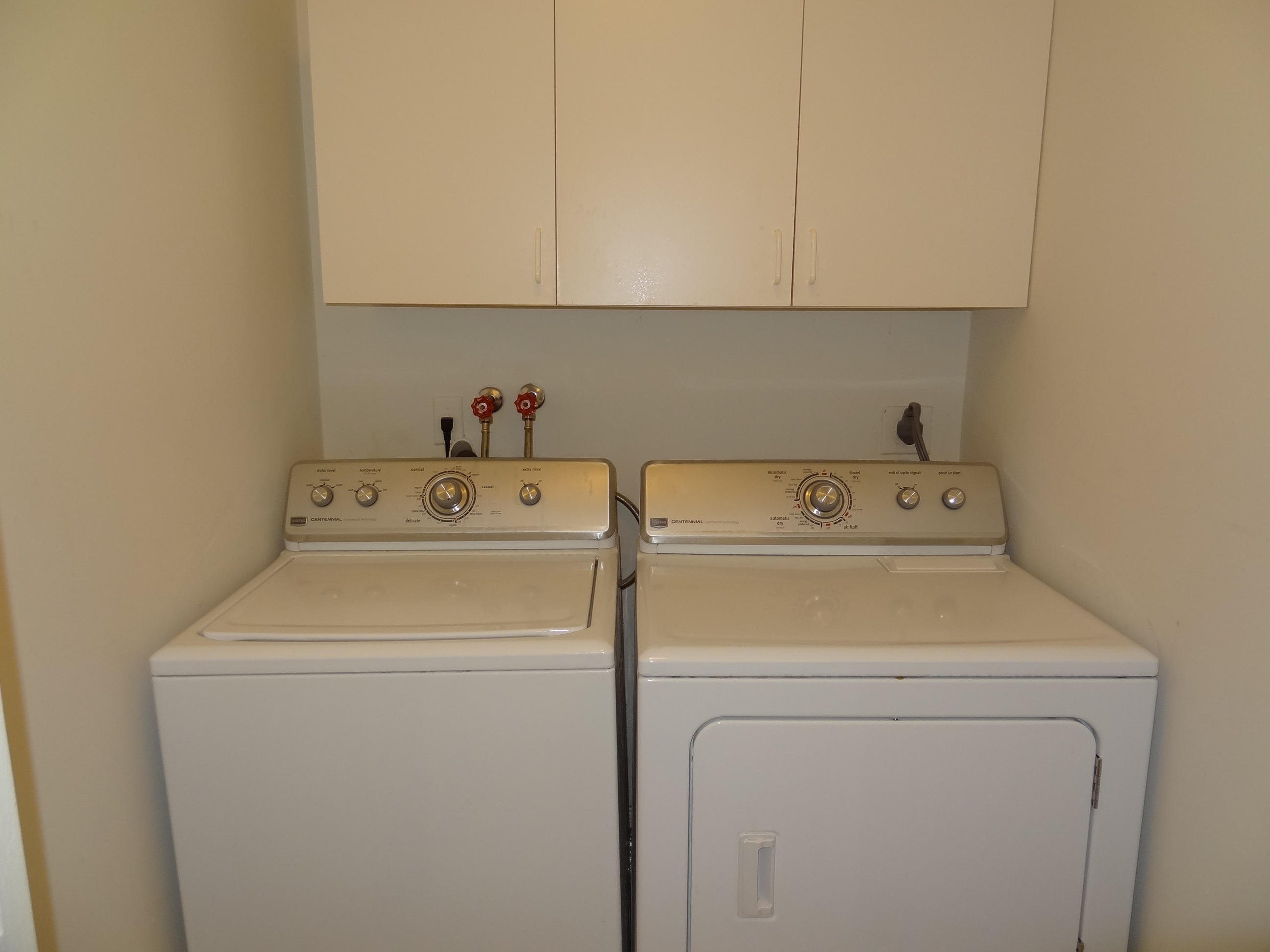 9936 Majorca Place Boca Raton, FL 33434 - Photo 12 of 21 INTERIOR LAUNDRY ROOM