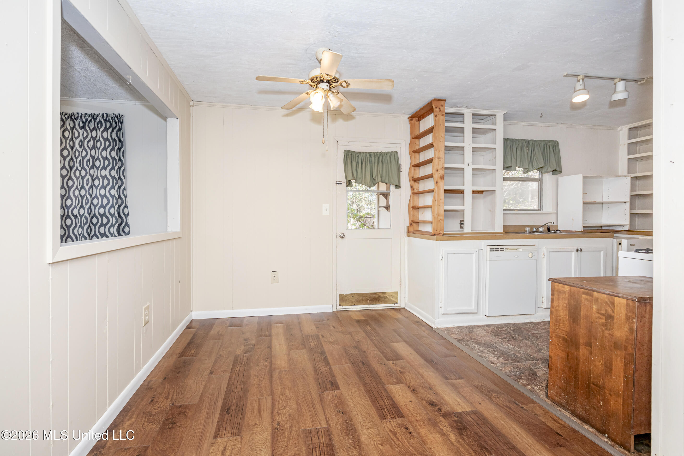 14804 Parker Road Biloxi, MS 39532 - Photo 18 of 52 IMG_1134