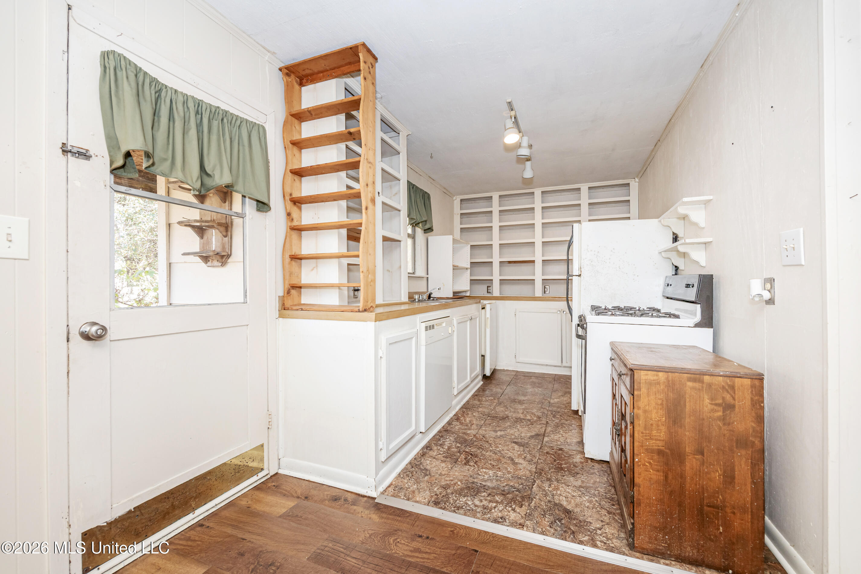 14804 Parker Road Biloxi, MS 39532 - Photo 19 of 52 IMG_1135