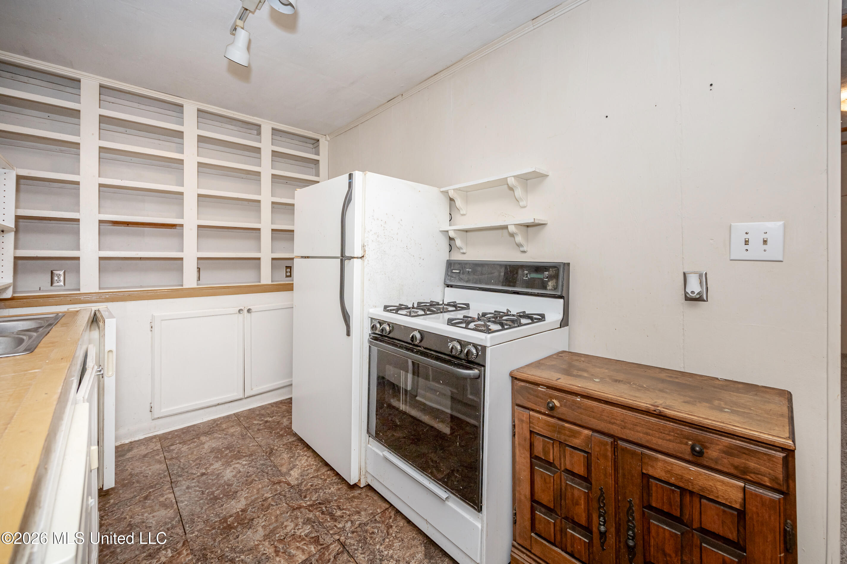 14804 Parker Road Biloxi, MS 39532 - Photo 25 of 56 IMG_1139