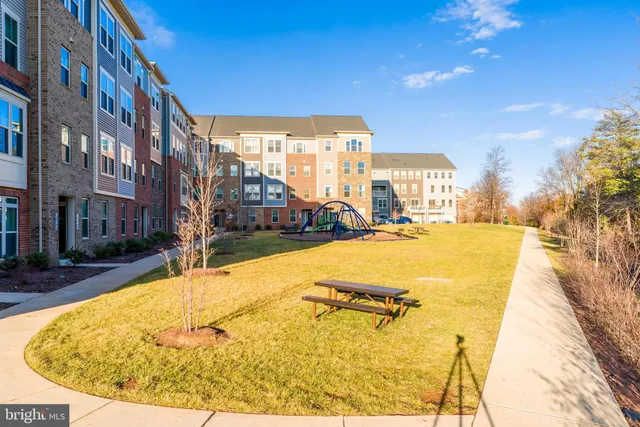 $2,950 | 24742 Monk Meadows Terrace, Sterling, VA 20166