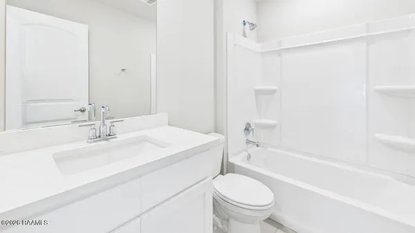 $302,500 | 206 Cypress Falls, Broussard, LA 70518