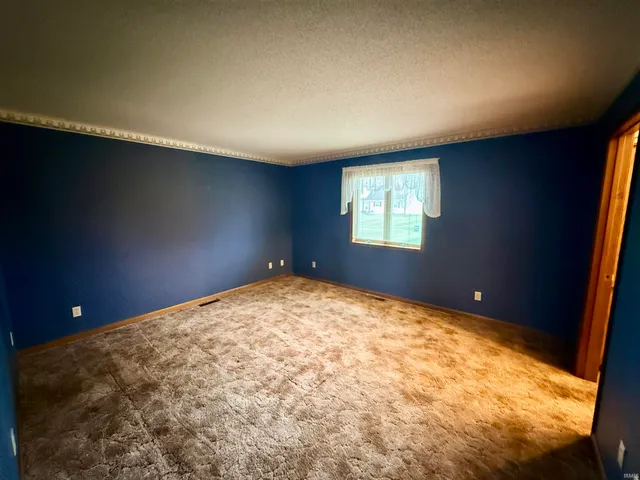 $330,000 | 1346 Stuckistrassee Street, Berne, IN 46711