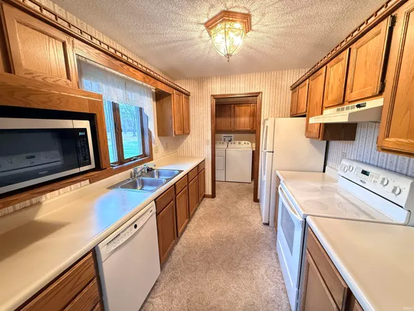 $320,000 | 1346 Stuckistrassee Street, Berne, IN 46711