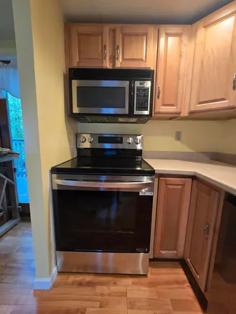 $279,000 | 292 Route 28, Unit 7, Harwich Port, MA 02646