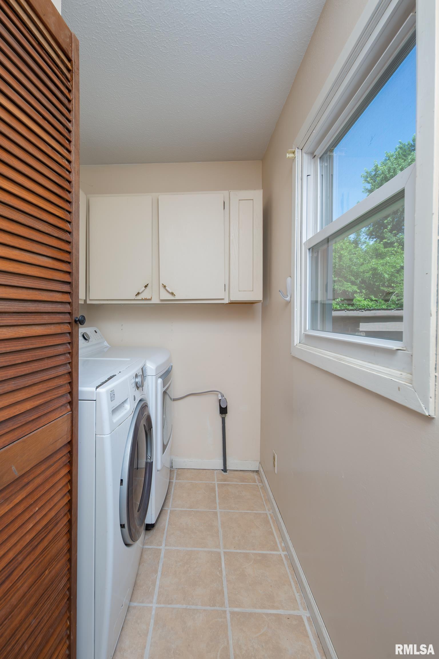 9711 106th Avenue West Taylor Ridge, IL 61284 - Photo 11 of 41 Gallery Image 11