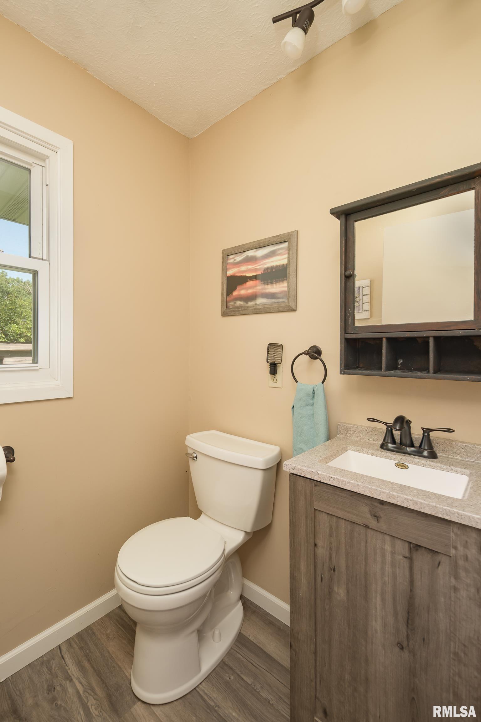 9711 106th Avenue West Taylor Ridge, IL 61284 - Photo 12 of 41 Gallery Image 12