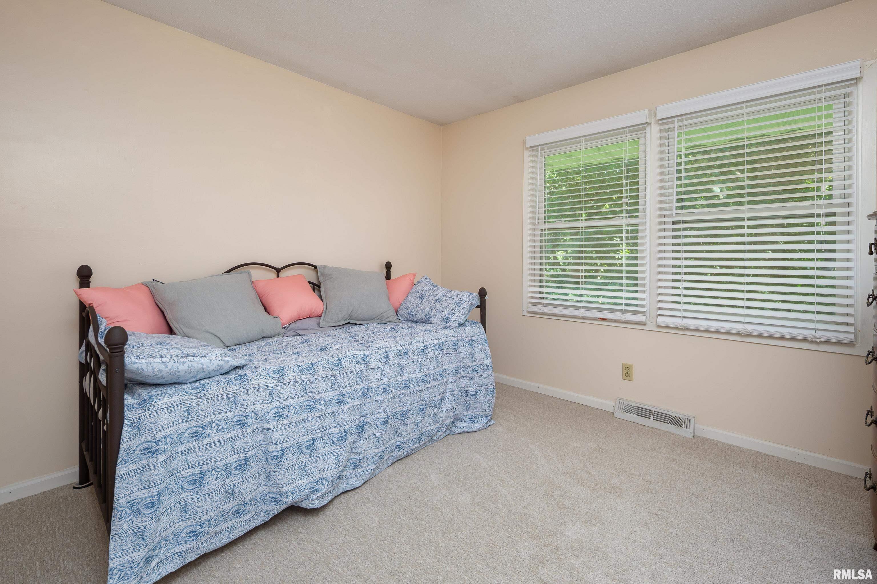 9711 106th Avenue West Taylor Ridge, IL 61284 - Photo 25 of 41 Gallery Image 25