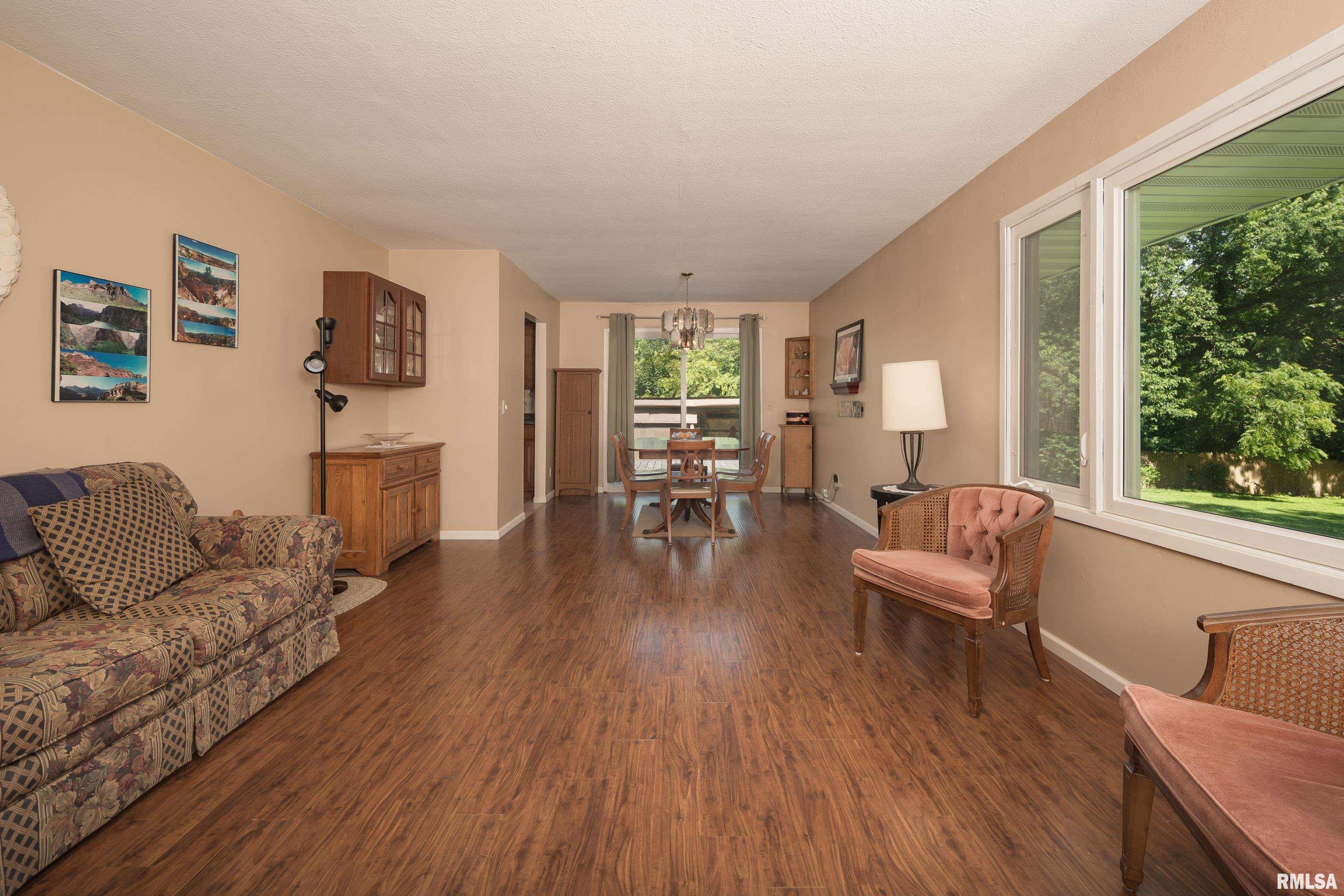 9711 106th Avenue West Taylor Ridge, IL 61284 - Photo 3 of 41 Gallery Image 3