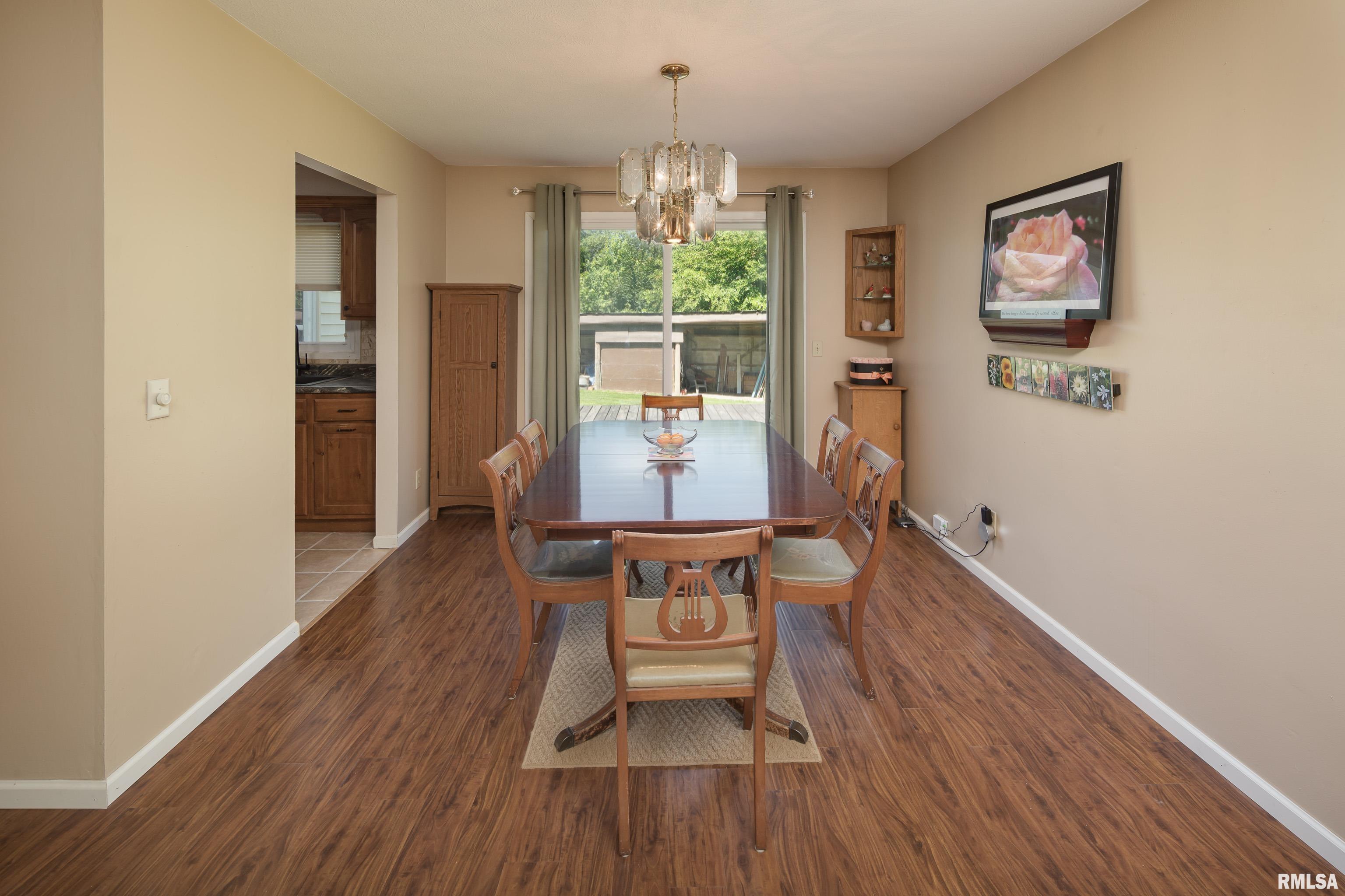 9711 106th Avenue West Taylor Ridge, IL 61284 - Photo 6 of 41 Gallery Image 6
