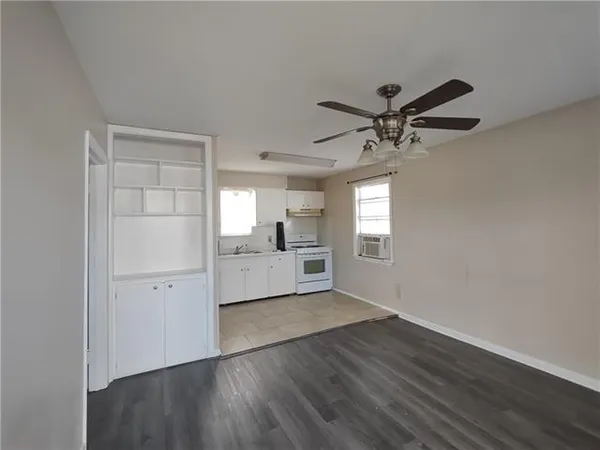 $1,200 | 118 Yorke Street, Unit A, Belle Chasse, LA 70037