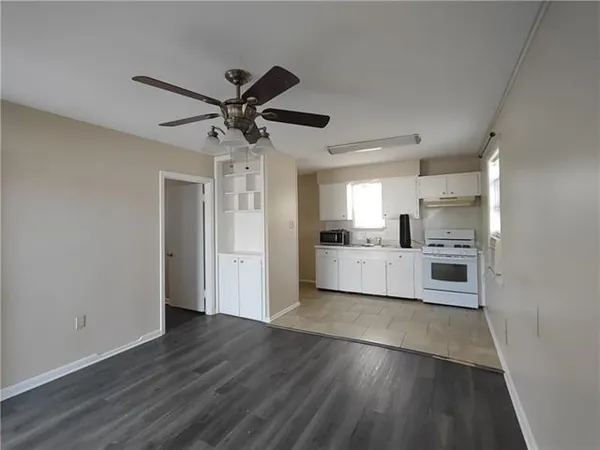 $1,200 | 118 Yorke Street, Unit A, Belle Chasse, LA 70037