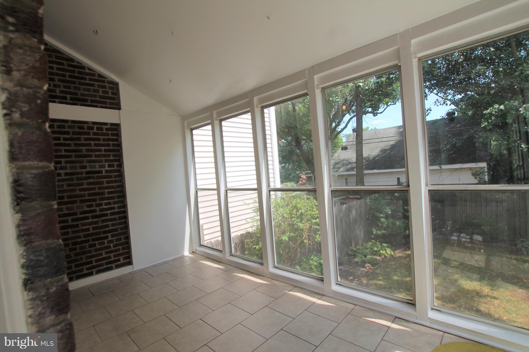 3710 1st Road South Arlington, VA 22204 - Photo 15 of 28 View