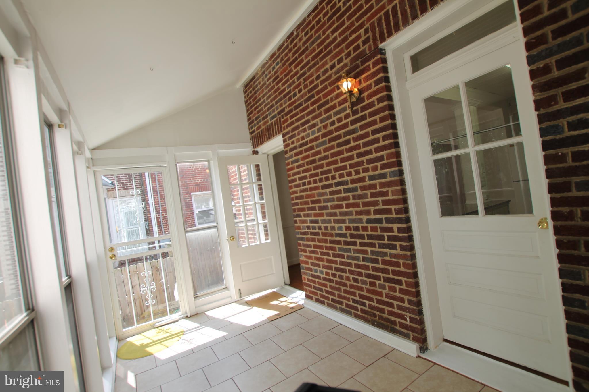 3710 1st Road South Arlington, VA 22204 - Photo 16 of 28 Exterior (Rear)