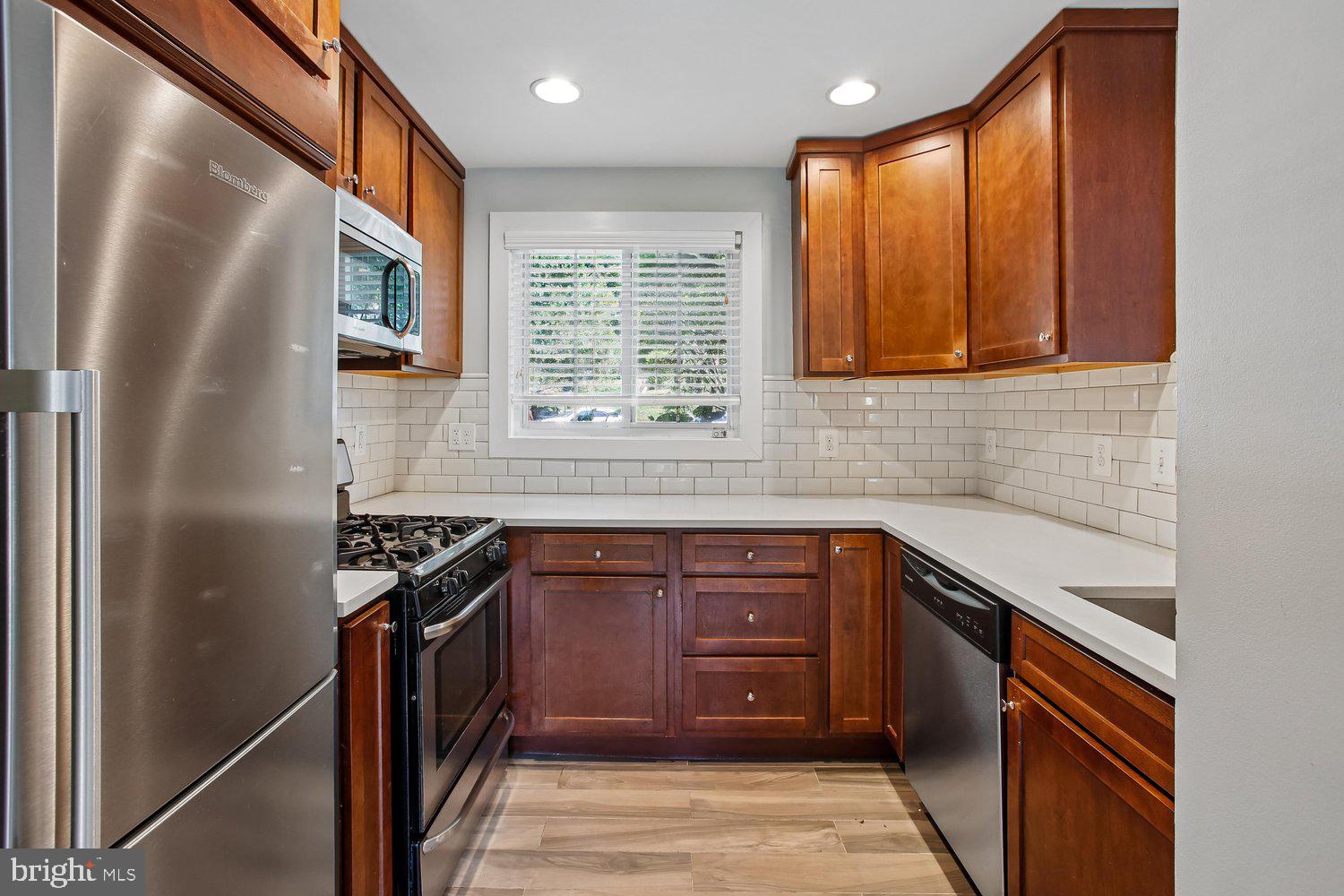 1600 Preston Road Alexandria, VA 22302 - Photo 6 of 65 Kitchen