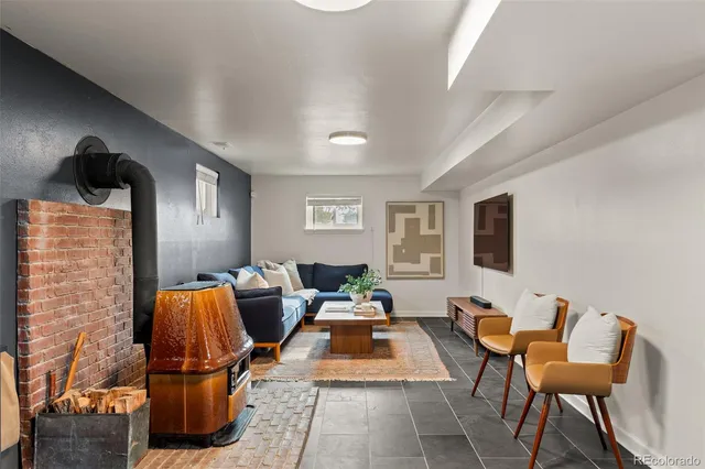 $715,000 | 1890 South Monaco Parkway, Denver, CO 80224