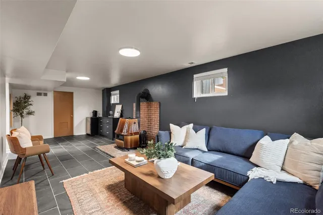 $715,000 | 1890 South Monaco Parkway, Denver, CO 80224