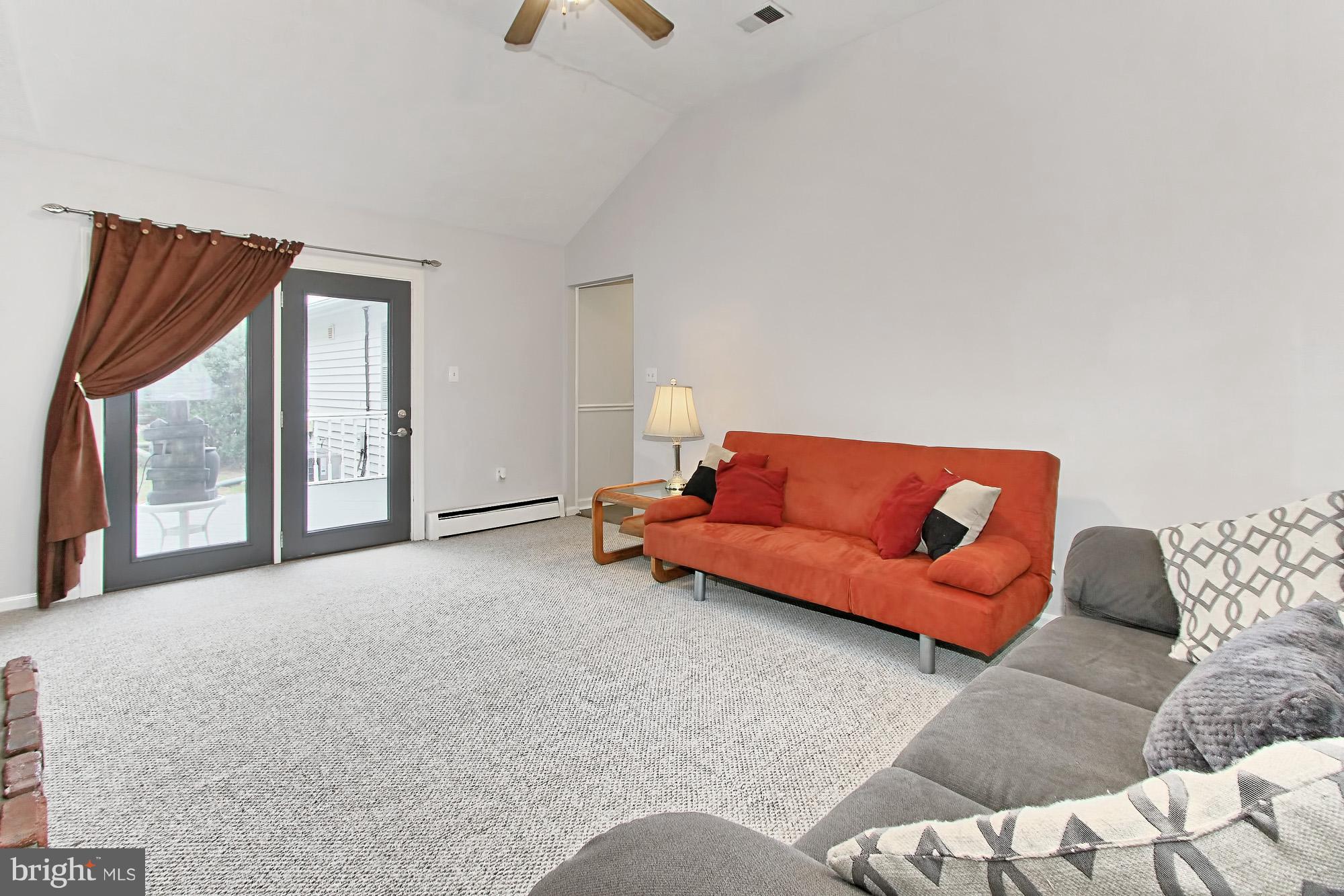 14518 Fullerton Road Woodbridge, VA 22193 - Photo 15 of 30 Family Room