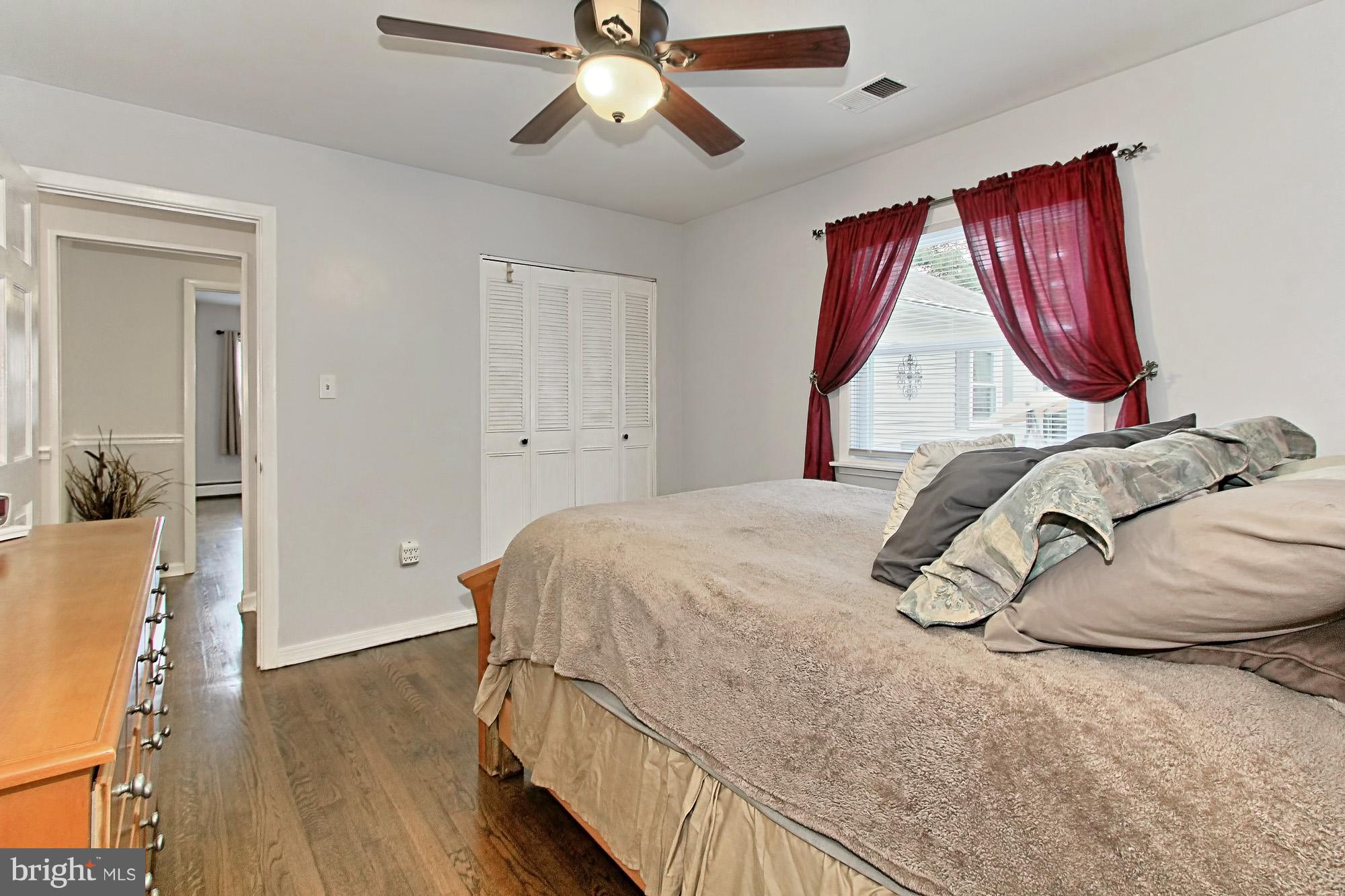 14518 Fullerton Road Woodbridge, VA 22193 - Photo 17 of 30 Bedroom (Master)