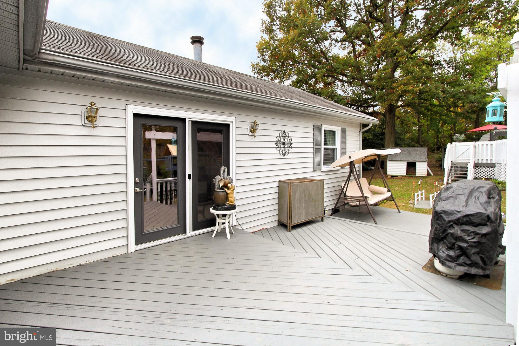 14518 Fullerton Road Woodbridge, VA 22193 - Photo 23 of 30 Exterior (Rear)