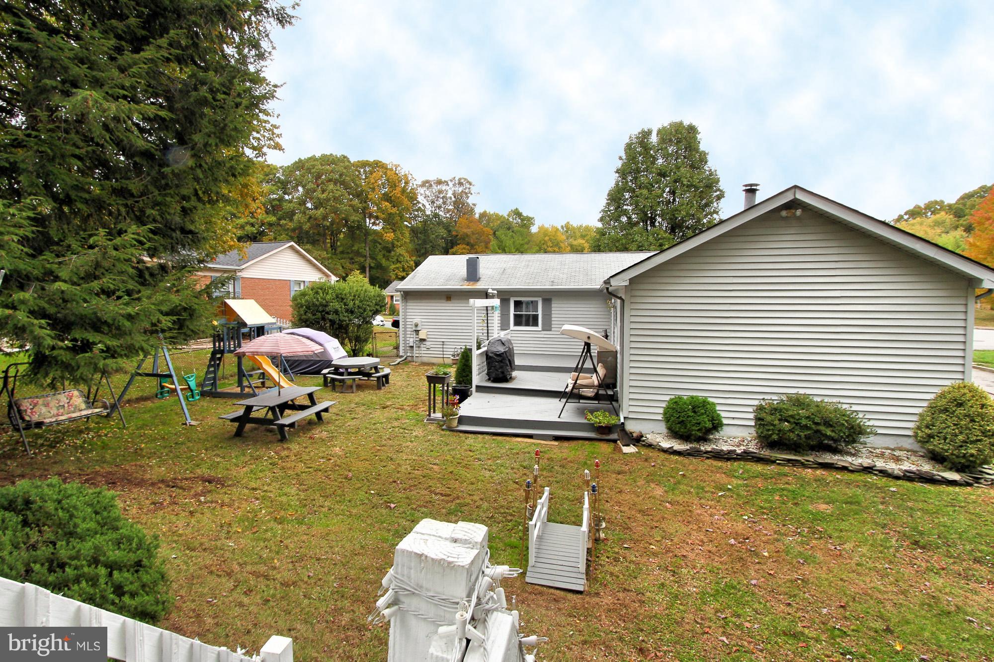 14518 Fullerton Road Woodbridge, VA 22193 - Photo 30 of 30 Exterior (Rear)