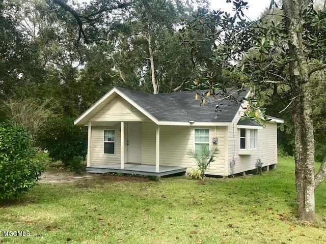 3733 Roberts Road Moss Point, MS 39562 - Photo 1 of 25 IMG_2455