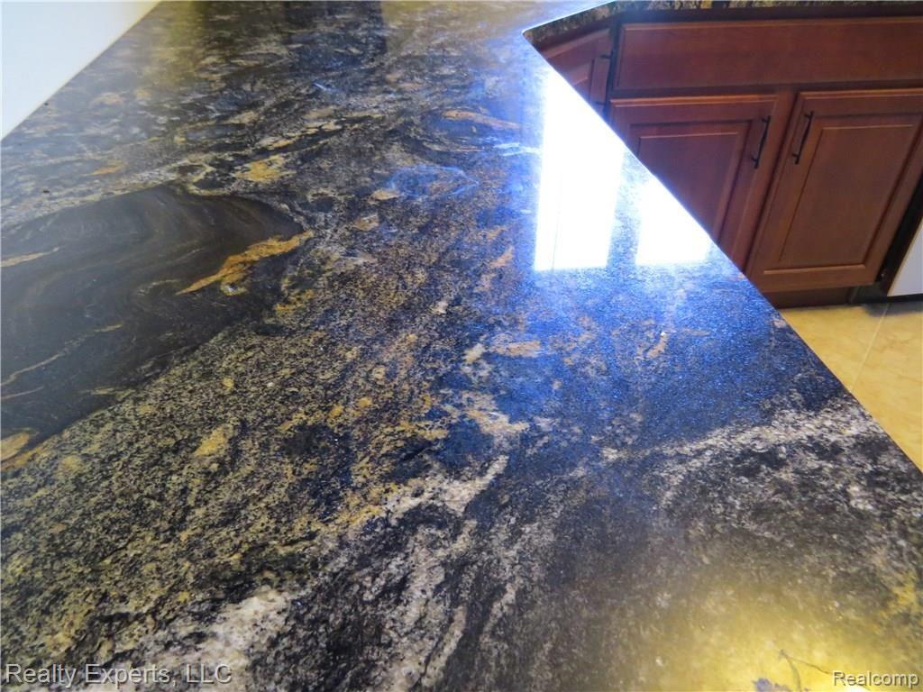 4115 Pingree Road Howell, MI 48843 - Photo 8 of 24 Kitchen 3.JPG