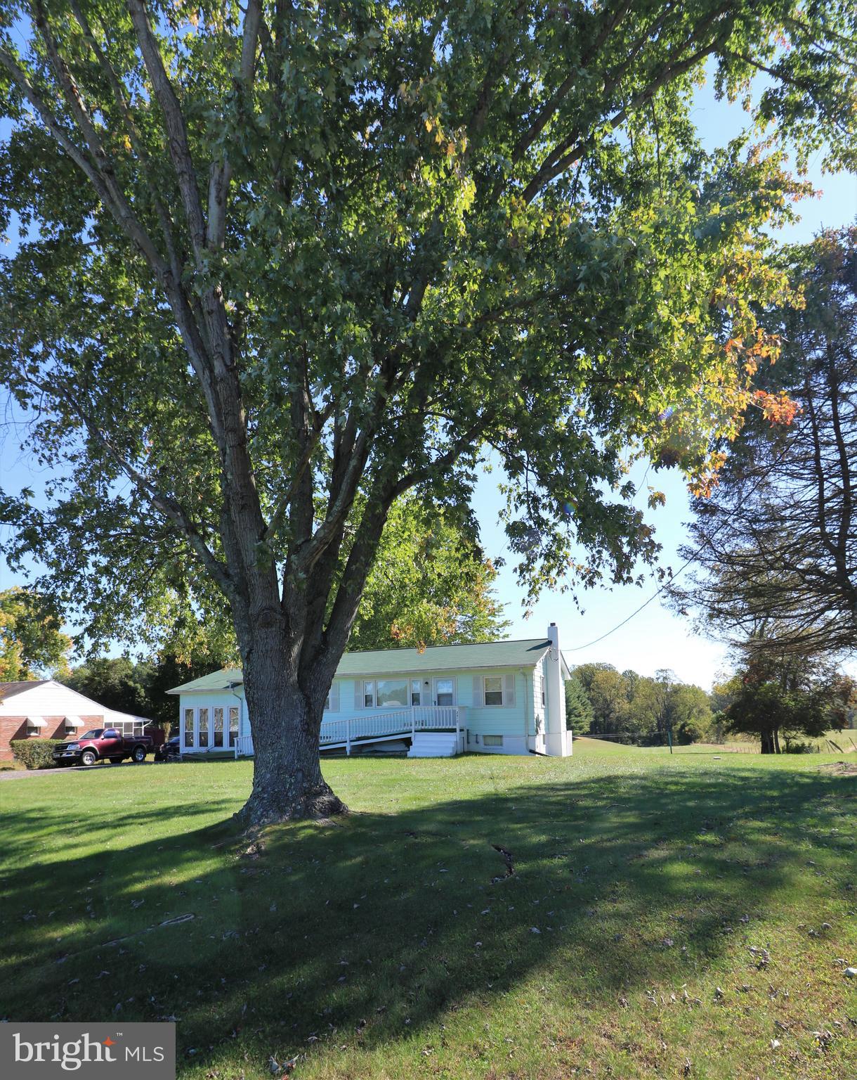 2312 Smoky Road Huntingtown, MD 20639 - Photo 3 of 55 Countryside living on 2.2 acres!