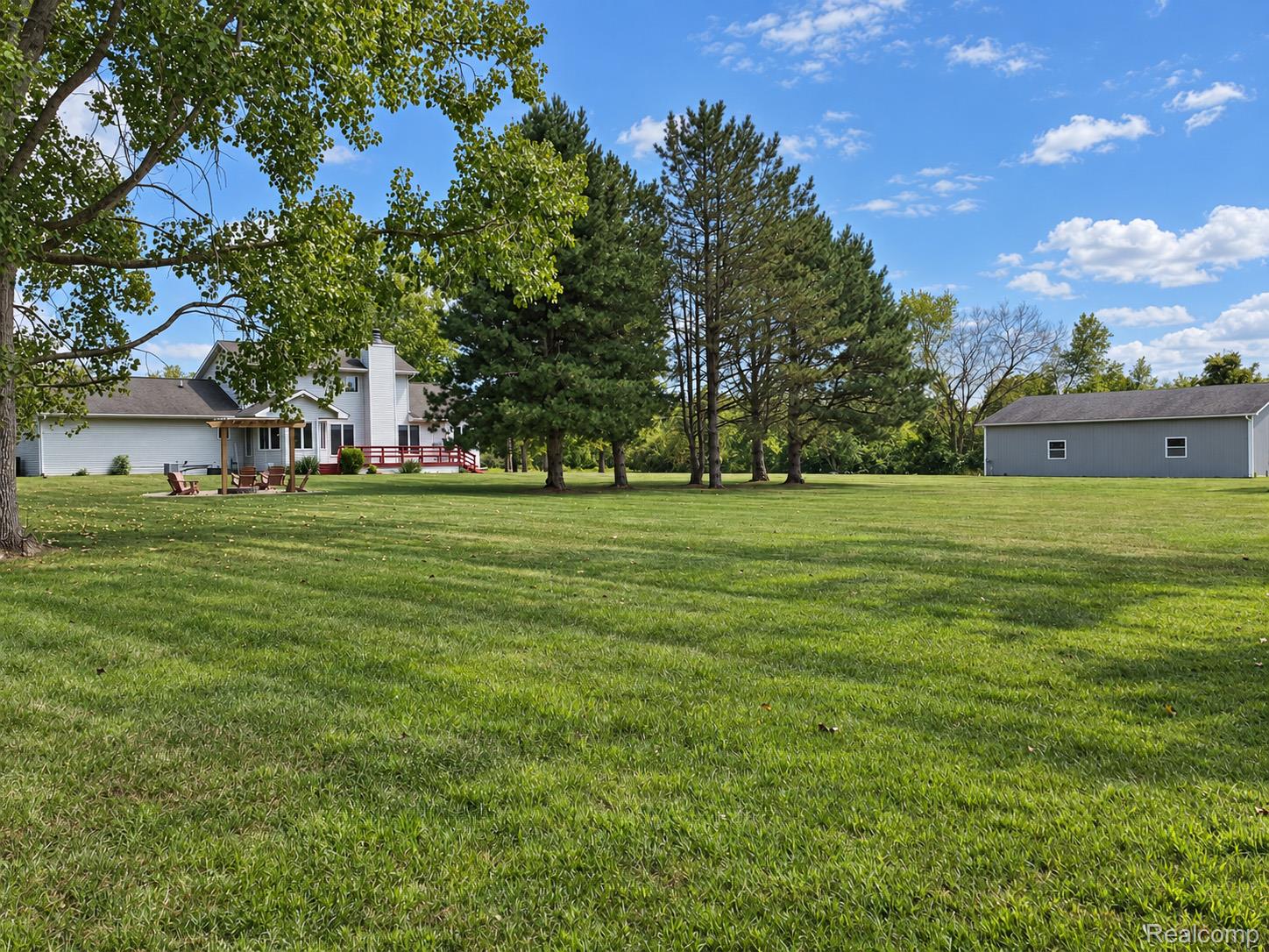 4489 North Oak Road Davison, MI 48423 - Photo 8 of 94 4.jpg