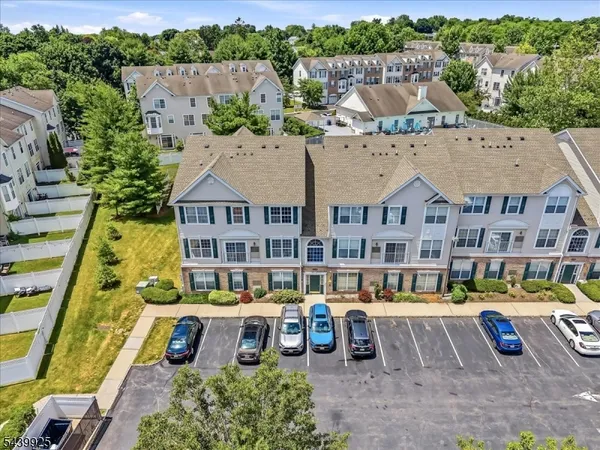 $309,900 | 56 Limerick Lane, Phillipsburg, NJ 08865