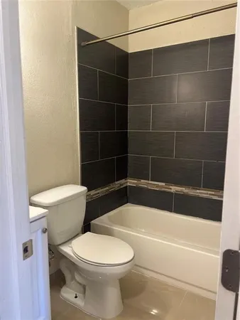 $1,200 | 2721 North 72nd Terrace, Unit STUDIO, Hollywood, FL 33024