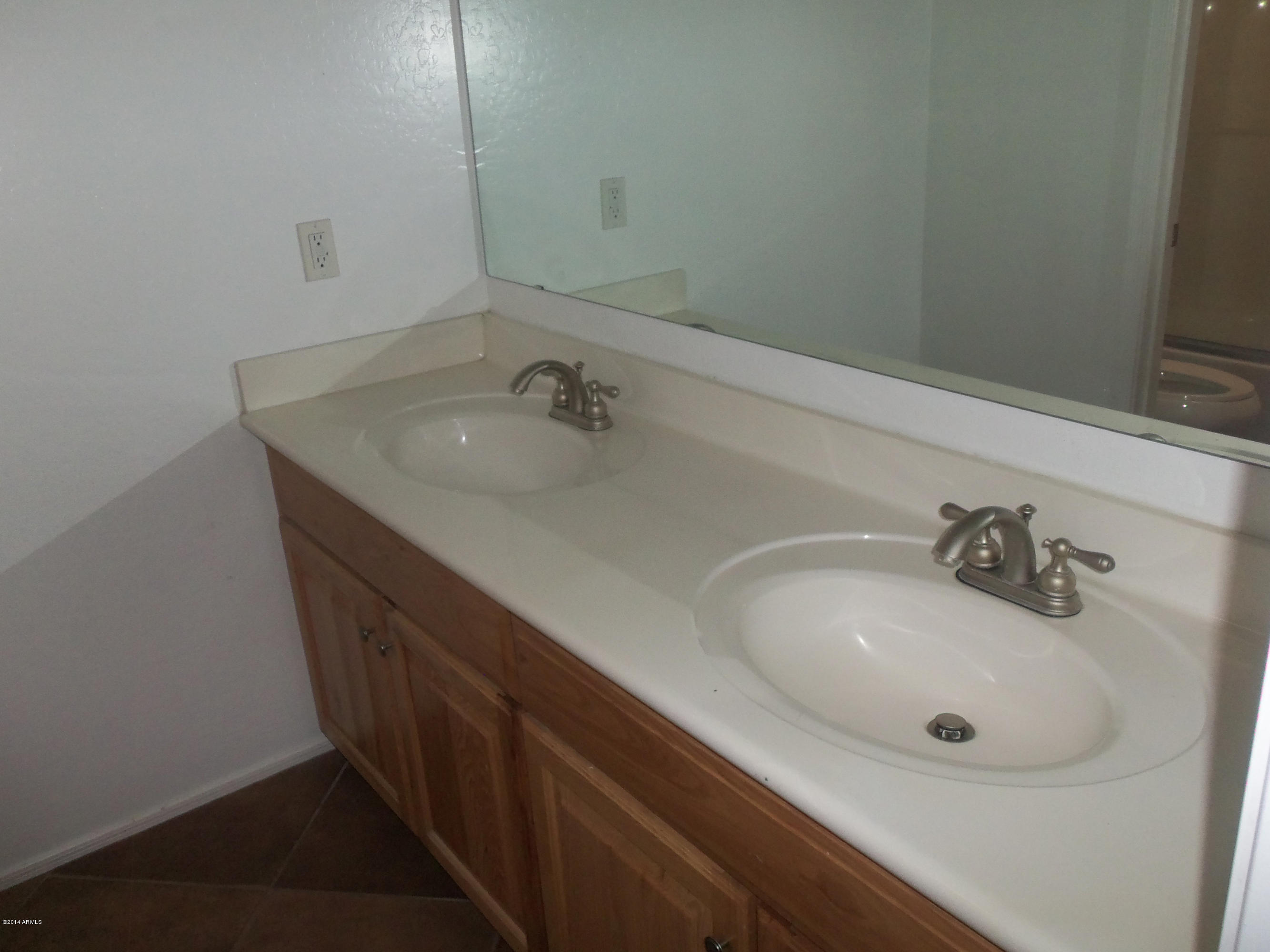 9908 West Heber Road Tolleson, AZ 85353 - Photo 39 of 63 100_2253