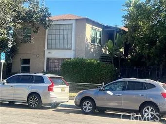 $2,300 | 1980 Chestnut Avenue, Long Beach, CA 90806