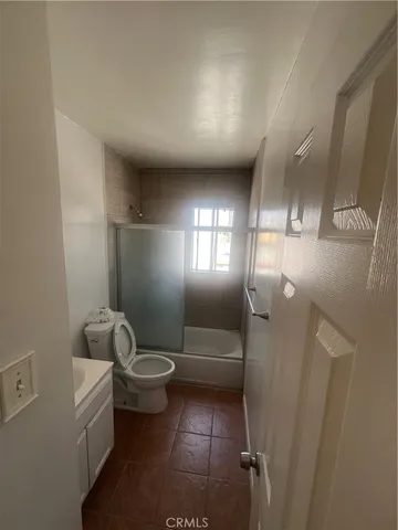 $2,300 | 1980 Chestnut Avenue, Long Beach, CA 90806