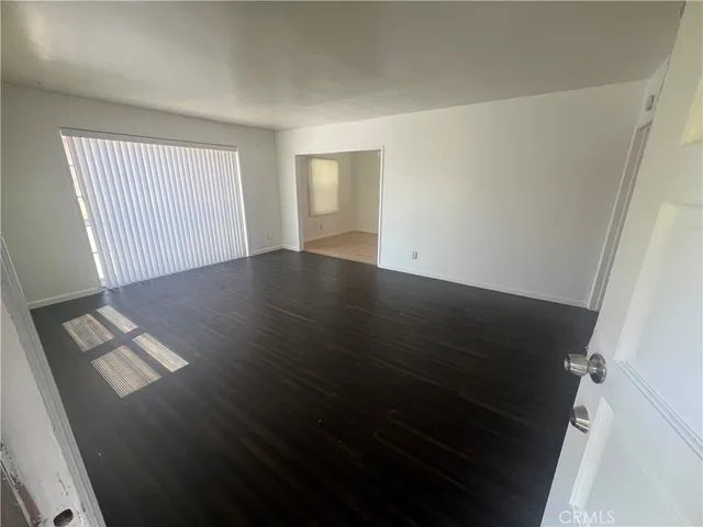 $2,300 | 1980 Chestnut Avenue, Long Beach, CA 90806