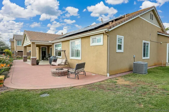 $1,200,000 | 1818 Hayden Ranch Road, Vista, CA 92084